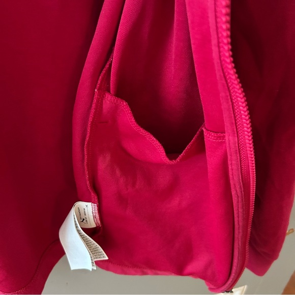 Puma Zip-up Hoodie Keeps you Dry - Picture 6 of 7